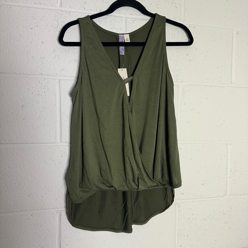 Francescas Alya Womens XS Olive Green Surplice Wrap V-Neck High Low Tank Top NEW